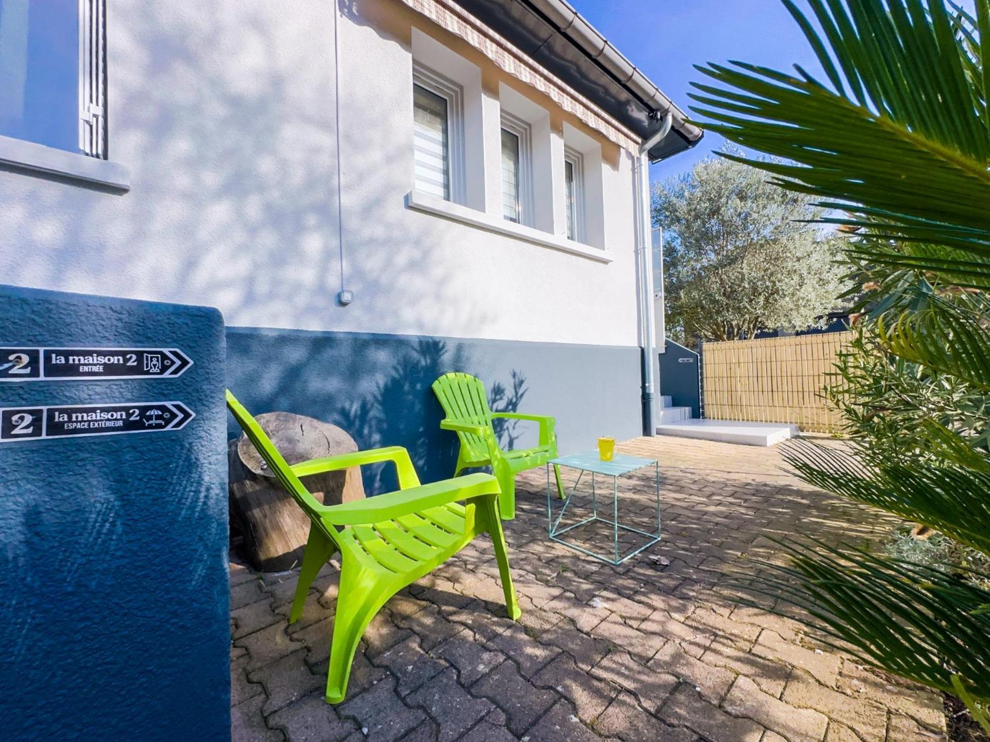 Serenity Suite Vénissieux Zewnętrze zdjęcie
